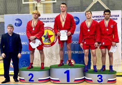  Рязанские самбисты завоевали медали первенства ЦФО